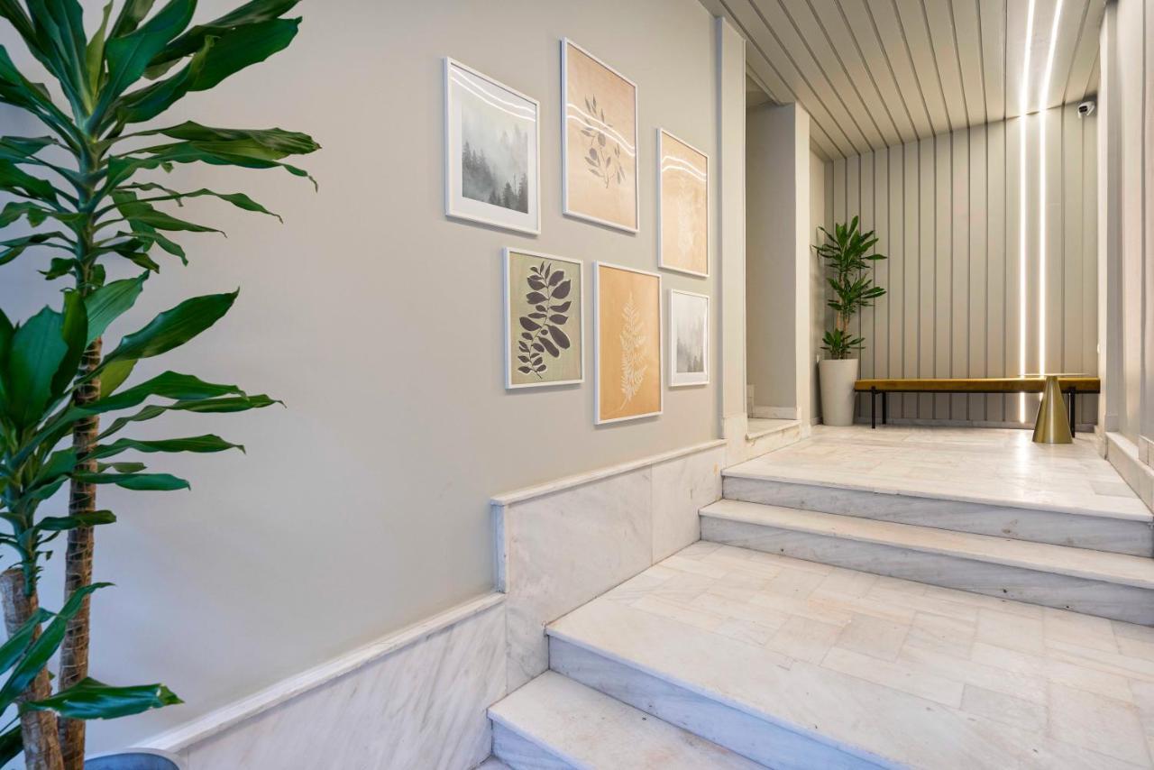 Yalarent Stunning Apartments At The Heart Of Atena Exterior foto