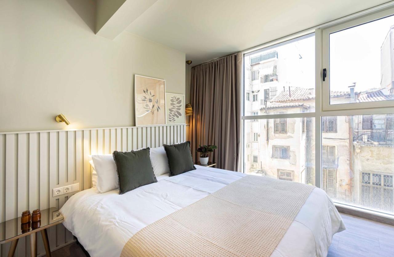 Yalarent Stunning Apartments At The Heart Of Atena Exterior foto